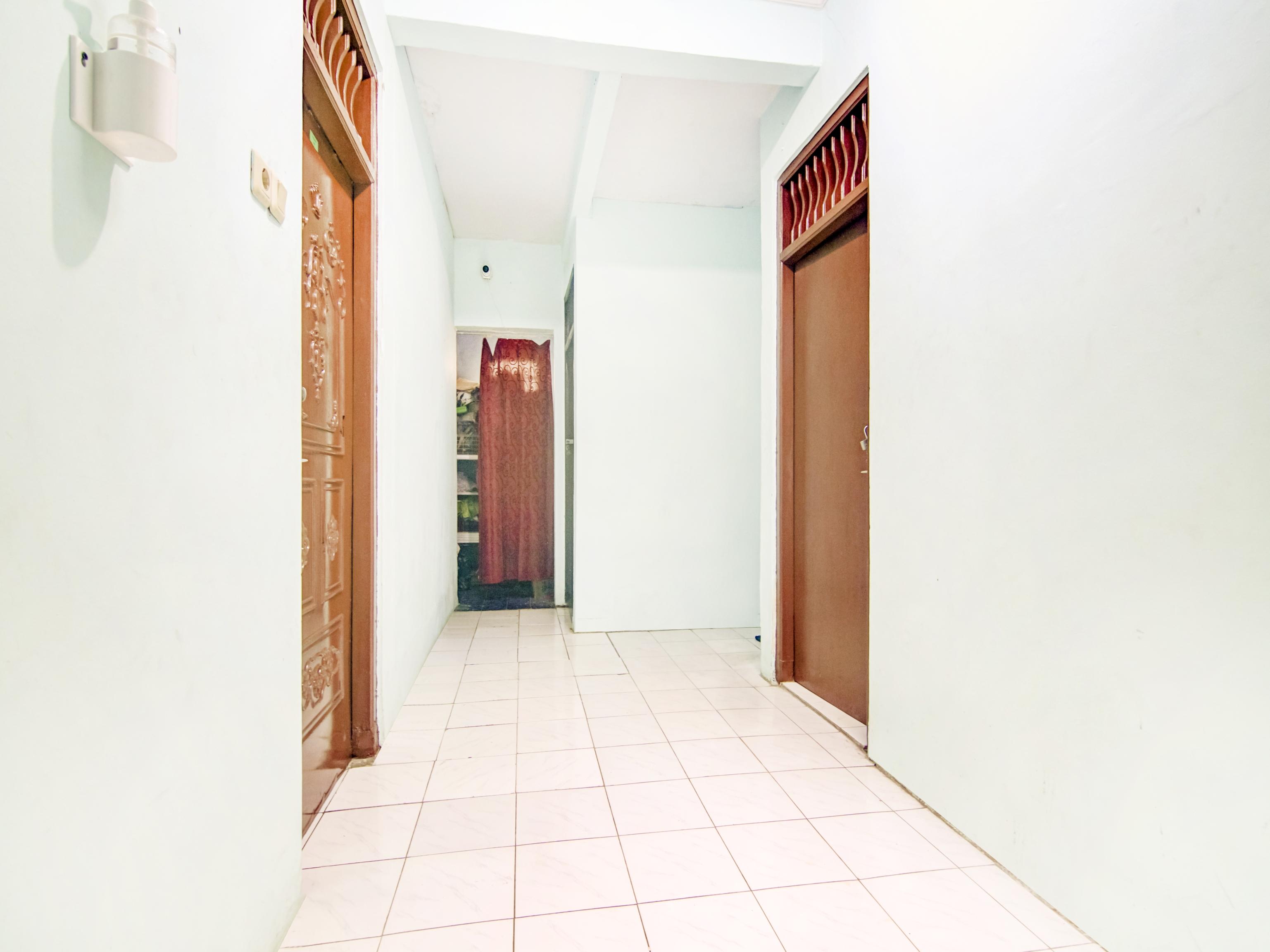 דפוק Spot On 3979 Wisma Purimas Syariah מראה חיצוני תמונה
